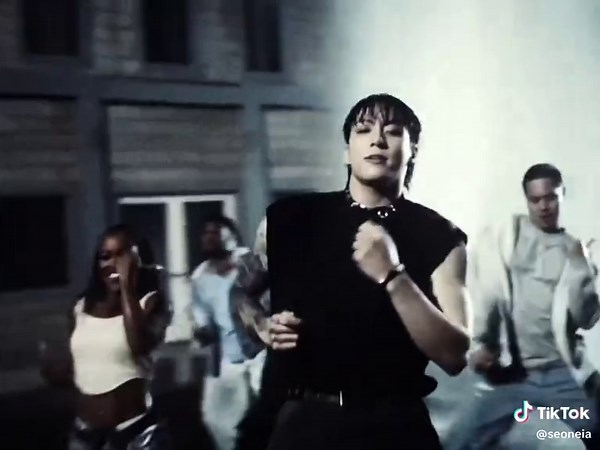 Exploring Extraterrestrial Life Theories