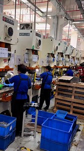 749K views · 2.8K reactions | #industrial #factory #six_axes #borunte_robots_jack #robot #automatic #borunte #robots #mechanic #spraying #wedding #Stamping | Fu Ming | Facebook