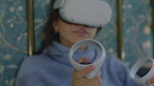 Face of a woman with virtual reality glasses - Free Stock Video