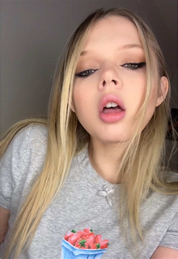 d cups with extra filling