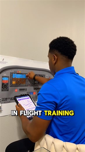 Staying Sharp✈️✨. @P@PlaneEnglishSIM#aviation #pilot #flighttraining #atcsimulation