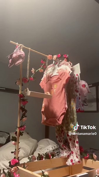 Creative Baby Shower Gift Basket Ideas and DIY Tips