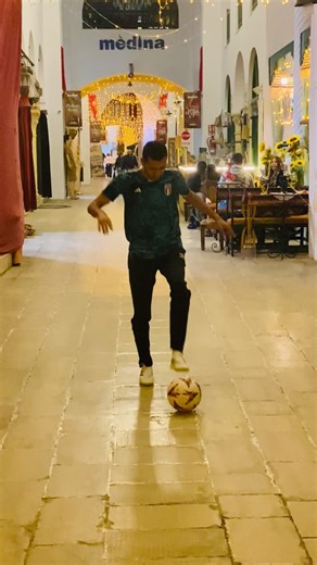 Instagram : ala_balti.fs 🎥 : @TRIPLEX #alabalti #تونس🇹🇳 #footballer #freestyle #skills