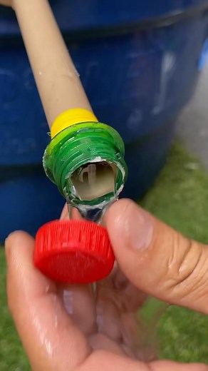 31K views · 71 reactions | The Tube Revolution Has Arrived — Thanks to a Plastic Bottle Simple, brilliant, effective. #USA #PlumbingHack #DIYGenius | Creative Tips | Facebook