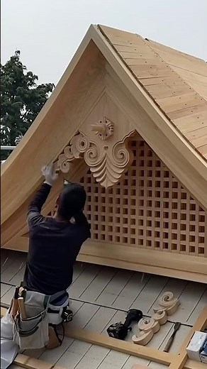 【火伏せの願い 懸魚の刻みと彫刻】日本の伝統建築の懸魚（げぎょ）の製作過程を刻みから彫刻、完成まで #大工 #宮大工 #寺社建築 #carpenter #woodworking