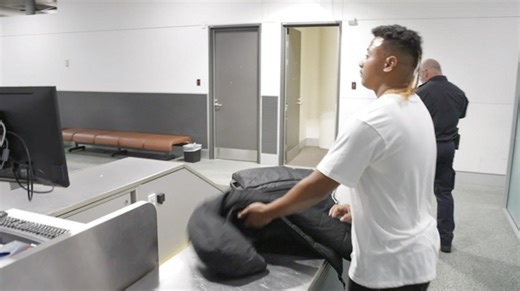 Watch Border Security: Australia's Front Line Season 17 Episode 16 Undeclared Goods Online