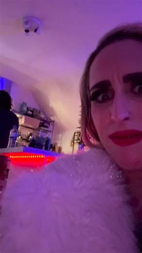 𝖒𝖆𝖗𝖎𝖘𝖆 𝖗𝖔𝖉𝖗𝖎𝖌𝖚𝖊𝖟 on Instagram: "Who likes 380Hz? 😅😂This is why you never invite sound engineers over for house drinks 🍻🎚️ #SoundEngineerLife #AudioNerd #HousePartyFail #StudioBrain #MusicPeople EngineerProblems BehindTheScenes MusicHumor ProducerLife SoundLife CreativeChaos InstaMusic Relatable"