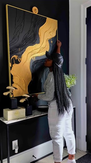 Dede’s Home Interior on Instagram: "‼️SAVE THIS BLACK & GOLD DECOR FOR WHEN YOU NEED IT ‼️ Transforming my space with this breathtaking black and gold wall art from @vinchy_art 🖤💛 Perfect blend of bold elegance and timeless beauty! Check out my bio to see the full unboxing video and how I styled it for that luxe vibe in my entryway ✨ #HomeDecorLover #VinchyArt #LuxuryWallArt #InteriorStyling #dedeshomeinterior #blackandgold #entrywaydecor #wallartdecor"