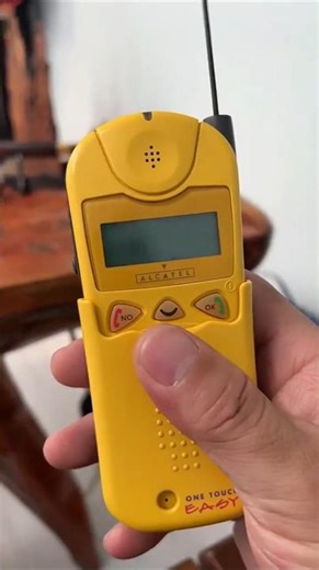 Alcatel One Touch Easy(OTEasy) Bar Phone Classic Vintage Fashion #Alcatel #OTEasy #vintage #classics