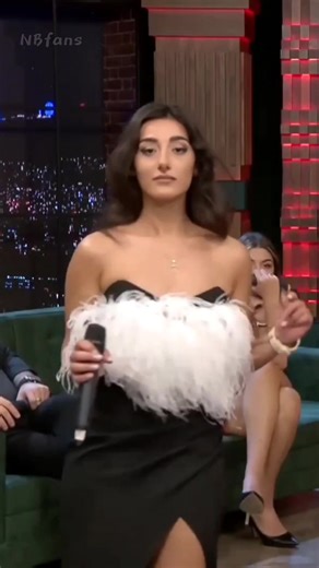 Manu Murghulia Biography and Performance with Nikos Band