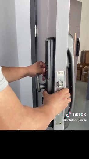 Doorlock Manu_Jessie on TikTok