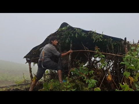 This Is Western Himalayan Lifestyle Hardworking Waterfall Havey Rainy Beautiful Area In Lekali Place