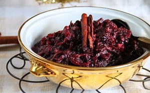 Spiced Red Cabbage Recipe | Food Network UK