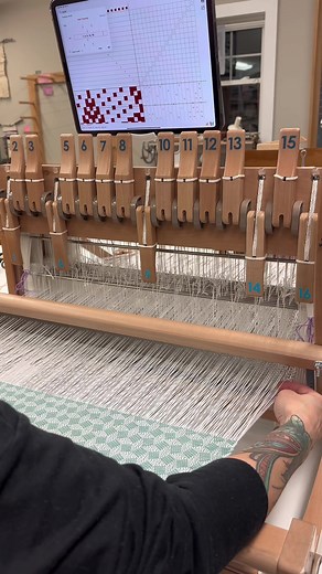 Making some spring coloured “Tumbing Blocks” towels tonight. 🤓 For Those That Want To Know: -Draft 34281 from: handweaving.net (Figure 666, A Handbook of Weaves by G. H. Oelsner, Germany, 1915) -Weaving on the Ashford 16-Shaft Table Loom using 2/8 cotton #weaving #handweaving #handweaver #handwoven #handwoventextiles #slowcloth #textiles #textiledesign #satisfying #satisfyingvideo #asmr #asmrsounds #asmrvideo #asmrtiktok #weavetok