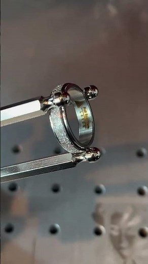 Engraving Rings with our UV laser