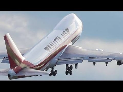 Super FAST Boeing 747 Take-off