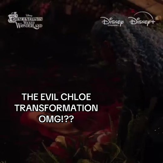 SO READY FOR EVIL CHLOE ON MY SCREEN #maliabaker #descendantswickedwonderland #descendants5 #chloecharming #evilchloe