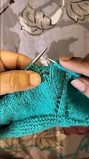How to pick up a dropped stitch:Knitting tutorial for beginners
