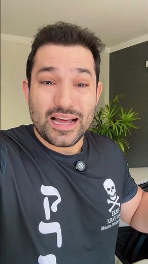 Don't let anyone use their cell phone in your car | Krav Maga Skull