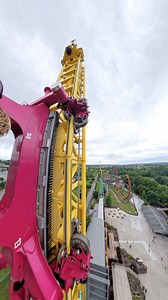 The track ends on this shuttle launch coaster 🫣 Possessed at Dorney Park @the_coaster_scoop @dorneyparkpr | The Coaster Scoop