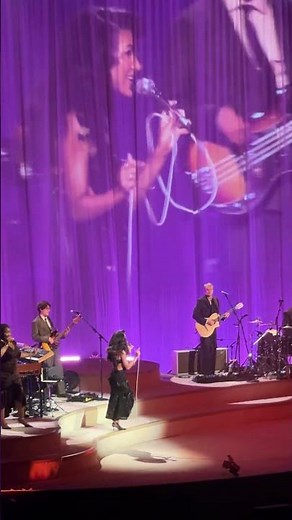 Olivia Dean performs So Easy (To Fall In Love) in Toronto
