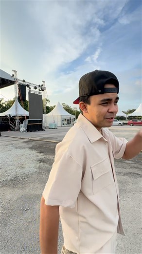 Faris Azri on Instagram: "Semua dah prepair , tunggu hampa mai ja ni 🔥"