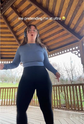 Manifesting for next year ✨ 😭 @Dom Dolla @Eli Brown @john summit #edm #shuffle #shuffling #fyp #shuffledance #housemusic #freestyle #elibrown #techno #rave #plur #johnsummit #domdolla #techhouse #unreleased #ultra #ultramiami