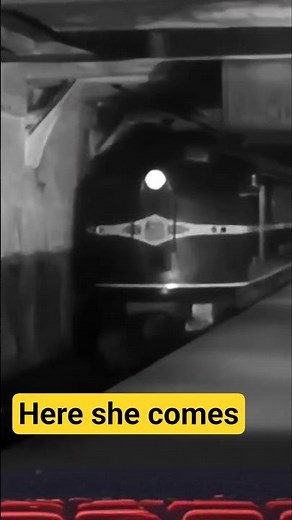 Here she comes #shorts #railroad #railway #trainspotting #history