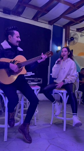 Enrique Iglesias Full Performance of Bailamos at 7arat Cafe