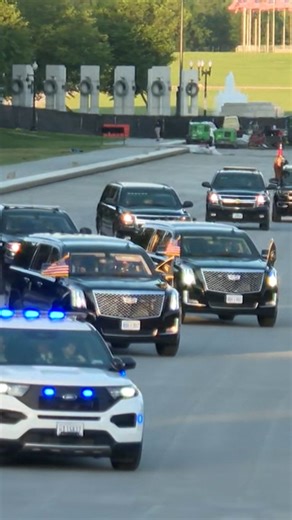 Trump motorcade drives through reflecting pool