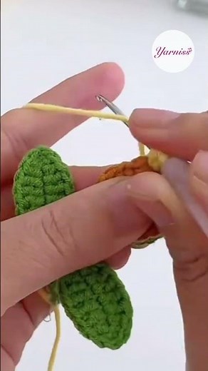 🌻🧶 Crochet Sunflower Pot Tutorial — Mini Bloom in a Tiny Basket