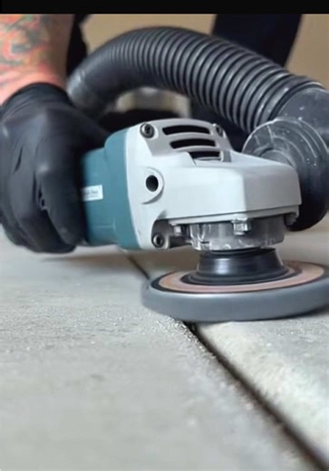 What is joint filler—and why does it matter before epoxy? Concrete joints (control joints) are intentionally cut into the slab to help manage cracking as the concrete cures and moves over time. Before we install an epoxy system, we apply a professional joint filler to: ✅ level out the surface ✅ reduce visible joint lines in the finished floor ✅ prevent sharp edges from chipping ✅ create a smoother, more seamless look Important: Joint filler helps improve appearance and durability, but concrete c