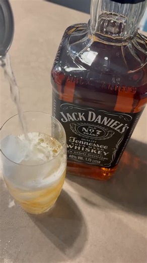 田中 ケン on Instagram: "今宵はジャックダニエルのハイボールで！"