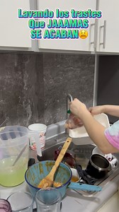 Díganme que es mentira que por más que lavamos siempre. Tenemos más 😩 #lavando #Lavatraste #trastes #amadecasa #hogar #enelhogar #tareasdelhogar #fypシ #paraty | Soy Eve