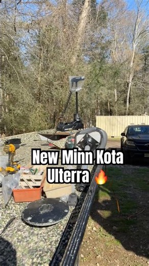 Auto-Deploy Trolling Motor?? Best thing ever. #bassfishing #fishing #boating #minnkota #bassboat