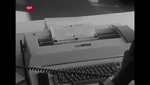 Hotelzimmer per Computer