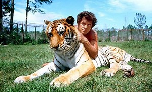 Steve Hawkes a murit. Actorul american care l-a interpretat pe Tarzan avea 77 de ani