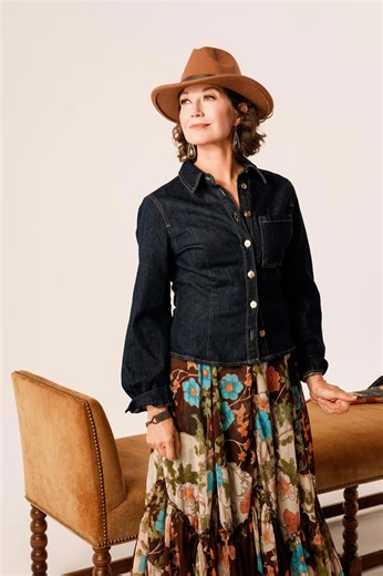 Amy Grant reveals message behind 'The 6th of January (Yasgur’s Farm)'