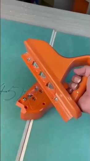How Pros Cut Drywall in Seconds ? #shorts #youtubeshorts #diy #tools