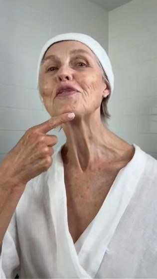 How to Care for Your Décolletage?