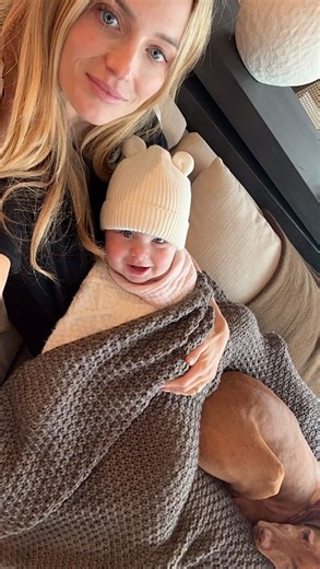 K A T E L O V E on Instagram: "IDEAL SUNDAY SET UP."