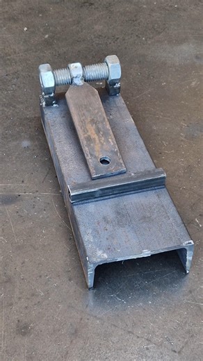 Homemade metal cutting stand #diy #ideas #weldingtool