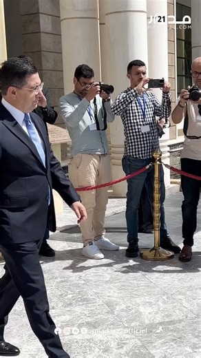 وزير خارجية المغرب:نجدد دعمنا وترحيبنا بكل الإجراءات التي تم اتخاذها بقيادة الرئيس أحمد الشرع لإنجاح الانتقال السياسي في سوريا، رغم الظروف الإقليمية والسياقات المعقدة.وزير الخارجية السوري :العلاقات السورية المغربية علاقات تاريخية، ولا ننسى الموقف الإنساني والأخلاقي والسياسي المشرف الذي انتهجته قيادة المملكة المغربية بدعم تطلعات الشعب السوري خلال الـ 14 عاماً الماضية. ك