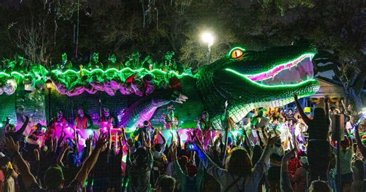 New Orleans closes out Mardi Gras with color and style in photos