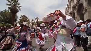 26K views · 219 reactions | BAILAN WITITI A RITMO DE “ MOSCU MOSCU “ POR DECLARACIÓN DEL WITITI PATRIMONIO CULTURAL #click #wititi #danzas | Click | Facebook