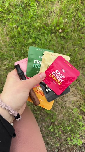 I'm a sucker for creating good habits. @Füm helps people do just that! This flavoured air device has no vapour, no smoke, and no nicotine! Want to give it a try? Click the link in my bio and use code MEL10 for10% off! #thegoodhabit #tryfum #füm #healthyhabits