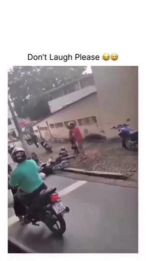 Please try to don’t laugh 😆 #comedy #funnyaccident #bike #viral #fyp