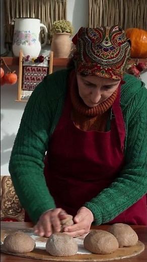 Cookie Baking: From Mixing to Icing