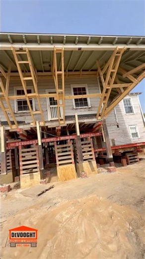 Thanks to our crew, we were able to safely lift the home using our 9 Jack JSJS Unified System!