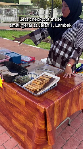 Go to Jalan 1, Lambak Kanan, and you will see a lot of small vendors, as early as 6am. ❤️